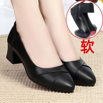 媽媽鞋單鞋軟底女春秋季2025新款中年皮鞋中跟粗跟舒適中老年女鞋
