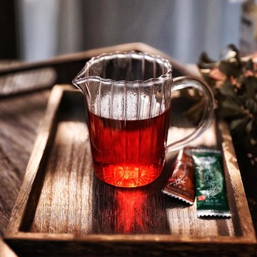 日式簡約條紋小奶壺公道杯奶罐分茶器耐熱玻璃杯帶壺嘴輕薄甜品杯