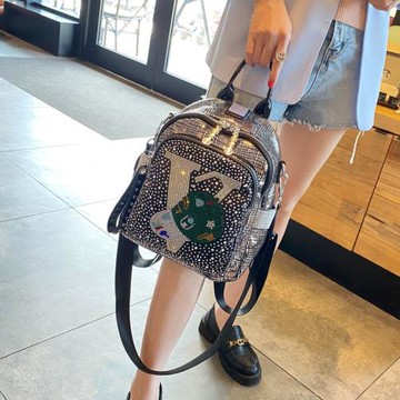 超火時尚燙鉆雙肩包女2024新款真皮百搭多用背包高級感個性書包潮