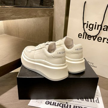 Luji厚底小白鞋女秋冬季新款韩版百搭板鞋增高运动休闲鞋子