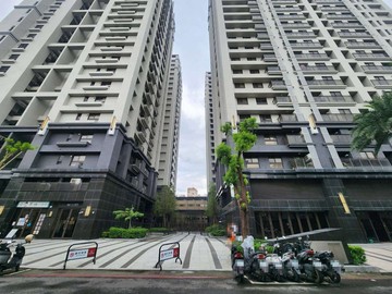 楠梓國中◆太子城◆６年屋◆永久棟距採光大２房｜高雄市楠梓區楠梓路