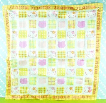 【震撼精品百貨】Hello Kitty 凱蒂貓~絲巾~kitty頭正方格黃邊*40071