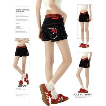 MZVZ紅格紋拼接貓咪刺繡牛仔短褲女夏季工裝包臀超短褲辣妹熱褲子