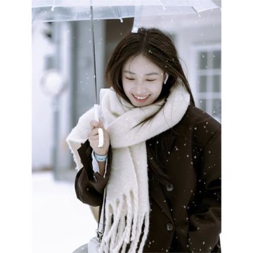 日系奶昔白色馬海毛純色圍巾女冬季加厚披肩韓版ins保暖圍脖百搭