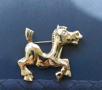 Vintage Jewelry 快樂到快飛起來的馬兒 別針  胸針