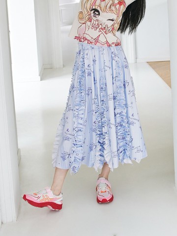 淡藍色垂感花邊A字半身裙百搭夏季清新