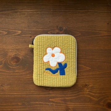 預購款 電子閱讀器保護袋 保護包 小花 刺繡