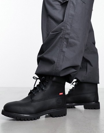 Timberland 6 inch premium boots in black