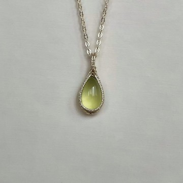 水滴葡萄石吊墜 簡約鑲嵌天然葡萄石項鍊墜 純銀葡萄石吊墜