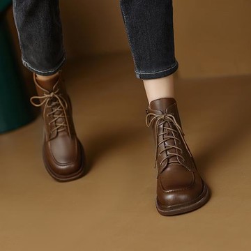 馬丁靴女英倫風顯瘦圓頭平底軟底真皮軟皮短靴春秋單靴大碼41一43