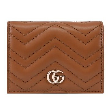 GUCCI GG Marmont 雙G LOGO山型紋絎縫皮革扣式零錢短夾(焦糖色)
