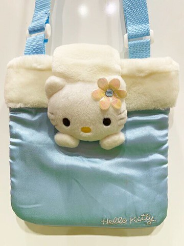 【震撼精品百貨】Hello Kitty 凱蒂貓 KITTY日本SANRIO三麗鷗斜背包/側背包-絨毛藍*01961 震撼日式精品百貨