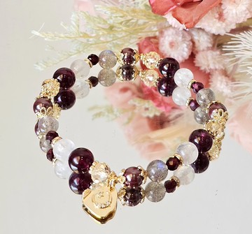 風華絕代-紅石榴/月光石/硃砂/拉長石/黃水晶/魅力水晶手鍊