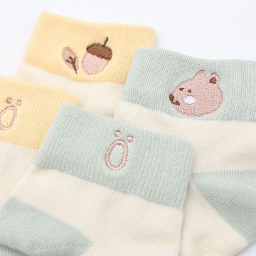 刺繡寬口短襪(2雙組-松鼠+松果)