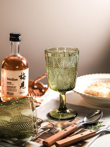 法式浮雕高腳杯玻璃杯ins風復古綠色紅酒杯子飲料杯葡萄酒杯