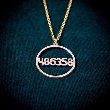 Amore Accessories：訂製圓形數字墜飾