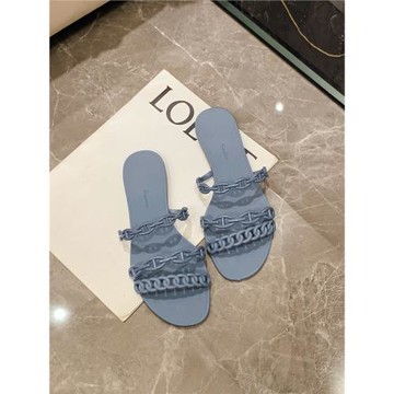 豬鼻子一字拖鞋女夏季外穿2026新款海邊沙灘度假平底防滑果凍涼拖