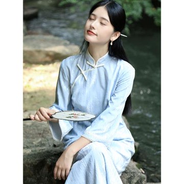 小步格調《冰藍》秋款絲絨壓花倒大袖全開襟盤扣旗袍中長款連衣裙