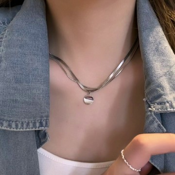 雙層疊戴蛇骨鏈項鏈女款輕奢小眾高級感鎖骨鏈配飾簡約冷淡風頸鏈