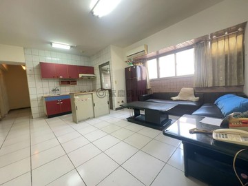 潭子勝利商圈運動中心旁大３房附車位｜台中市潭子區勝利七街