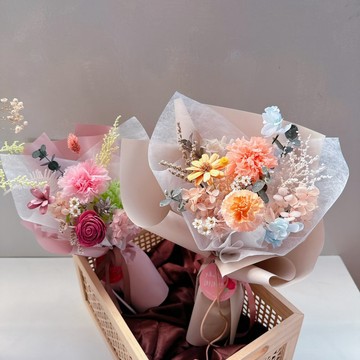 把愛帶回家 | 永生花花束、乾燥花永生花、永生玫瑰、永生康乃馨