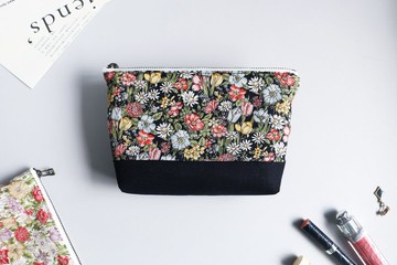 【花花世界】 化妝包 / YKK拉鍊 / 手拿收納包 萬用雜物包