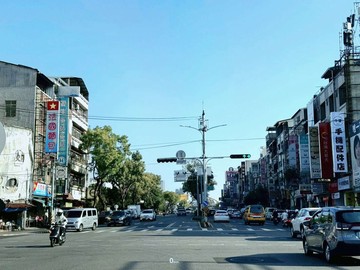 潭子車庫透天｜48坪大空間｜前院停車機能滿分｜台中市潭子區雅豐街