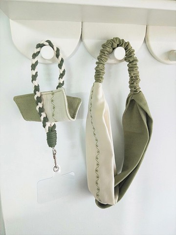 交叉髮帶細版-嫩芽抹綠(電繡)+手機掛繩+杯墊
