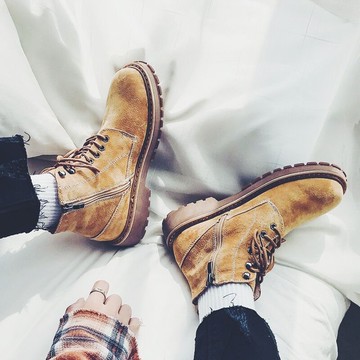 日系復古黃色大黃靴潮流馬丁靴男款英倫工裝短靴子中高幫大頭皮鞋