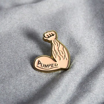 Pumped Enamel Pin – 獻給攀岩與抱石愛好者的禮物 – 攀岩針 – 등반 クライミング