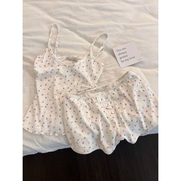 ♡ 𝑪𝒉𝒊𝒄 𝒖 ♡夏季純欲少女吊帶短褲睡衣女夏款帶胸墊年新款夏天家居服套裝