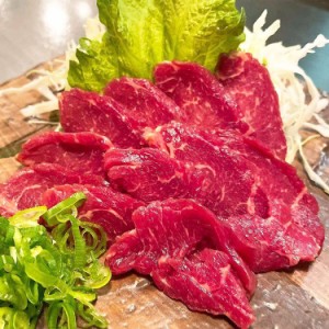 馬刺し 赤身 ブロック 500g  馬肉 国内加工 生食用 馬肉ユッケ 桜肉 馬刺 赤身肉 ブロック肉