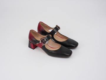 4.6 方頭飾扣瑪莉珍跟鞋 - 烈焰
