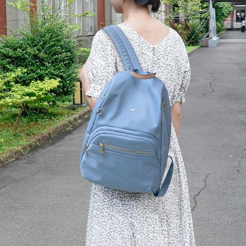 輕盈紓壓雙側拉鍊防盜後背包03462(大款加寬)-冰晶藍