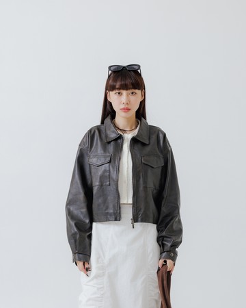率性口袋設計短版皮革外套 兩色售