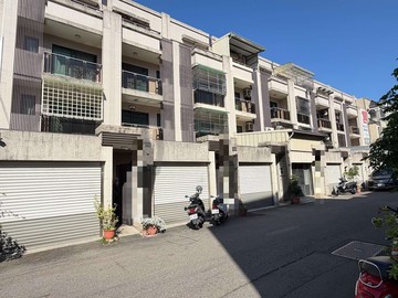 邦尼輕屋齡｜樹孝商圈｜可停雙車臨路車透天｜台中市太平區樹孝路