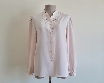 S 碼 復古粉色縷空刺繡長袖泡泡袖上衣