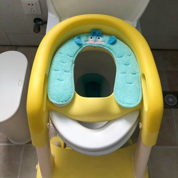 全場免運🔈宝宝马桶坐便器毛绒套楼梯小孩尿便盆圈垫子儿童阶梯脚踩凳垫子
