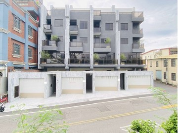 大里剩一間河岸景觀電梯別墅雙車間間套房｜台中市大里區中興路一段