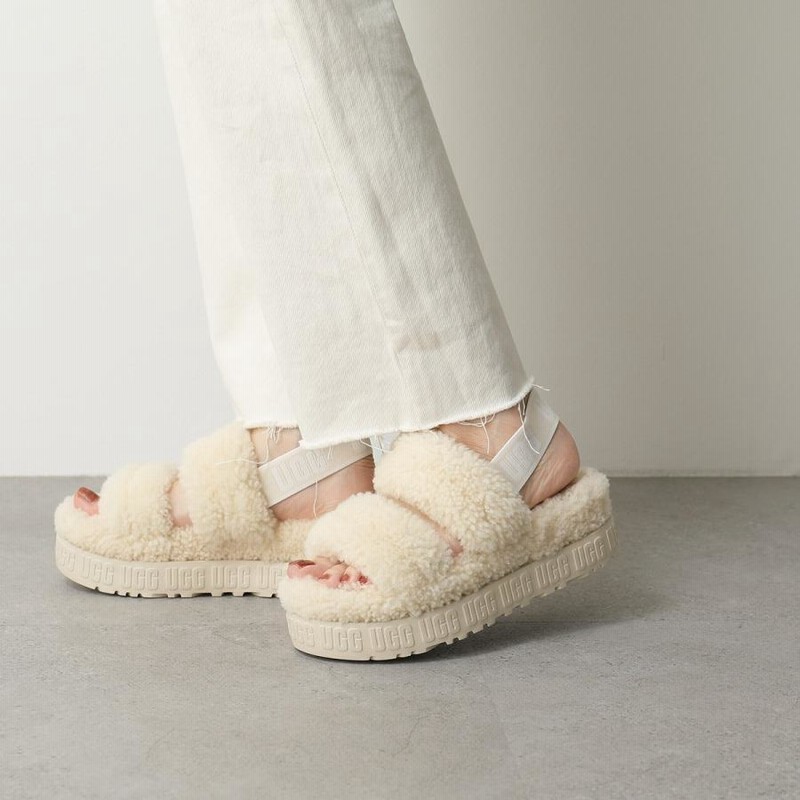 UGG アグ  ストラップ サンダル  オー　フラッフィータ　ボア