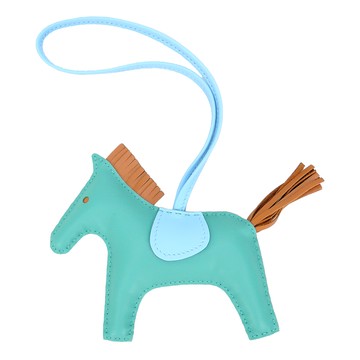 Hermes 愛馬仕  小羊皮手工馬兒吊飾(中/湖水綠) _廠商直送
