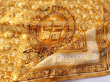 Givenchy 古董絲巾 棕色圖騰 送禮自用皆宜 24 x 23 英吋