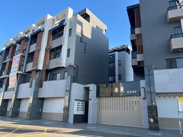 烏日溪南全新臨路五房店面美別墅｜台中市烏日區溪南路二段