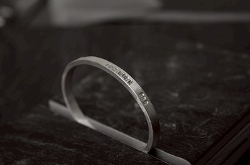 文字的重量純銀銘刻手環