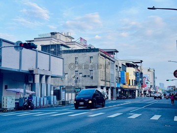 翻新無增建！中山大學旁滿租五套房｜高雄市鼓山區鼓元街