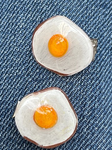 荷包蛋造型髮夾 l 2公分裝飾夾 (一對)  l  熱縮片 x UV 膠