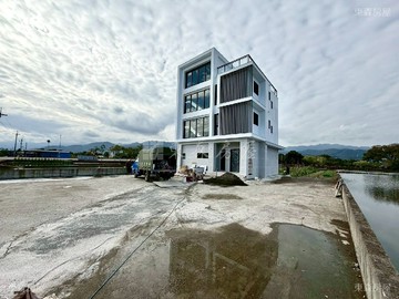 員山水的故鄉電梯6套房農舍**前後臨路**｜宜蘭縣員山鄉員山路一段