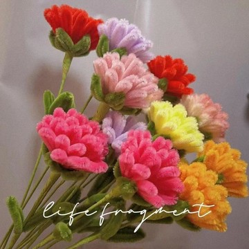 母親節禮物🌺 康乃馨扭扭棒毛線花束手作diy永生花母親節送媽媽長輩禮物 永生花 交換禮物 手作花束