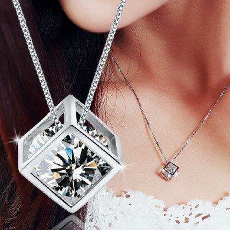 ネックレス レディース 大粒1.25ct 一粒 リング 立方体 キューブ