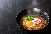 そば 「今田製麺」勉強 のおともに「 頭脳 蕎麦 」 42人前（280ｇ×14把）乾麺 昔懐かしい 「 頭脳 パン 」の原料『 頭脳粉 』をつなぎに使用！